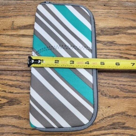 Cable And Charger Storage Organizer Travel - Picture 3 of 5